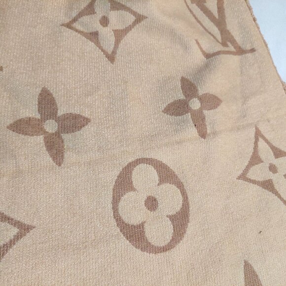 LOUIS VUITTON Vintage Light Brown & Tan Reversible Scarf Shawl Wrap - Picture 9 of 12